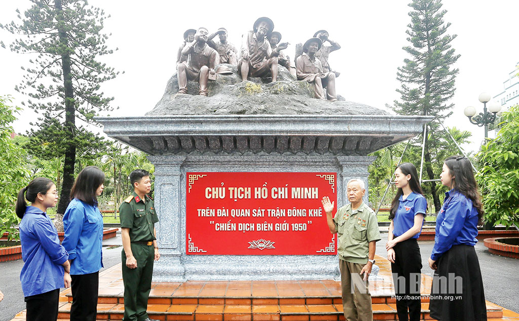 Nêu gương để "Đảng mạnh, dân tin"