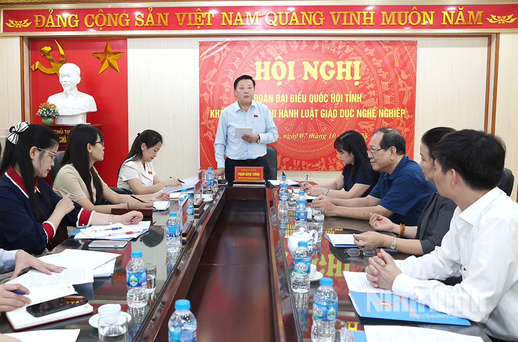 Đoàn đại biểu Quốc hội tỉnh khảo sát việc thi hành Luật Giáo dục nghề nghiệp