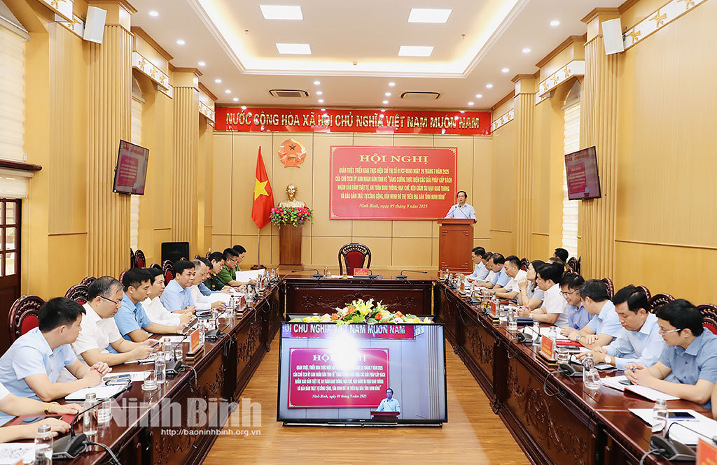 Triển khai thực hiện Chỉ thị số 01 của Chủ tịch UBND tỉnh về tăng cường thực hiện các giải pháp cấp bách nhằm bảo đảm TTATGT 